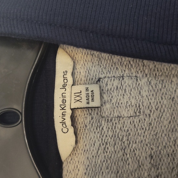 Calvin Klein zip up - Picture 11 of 13